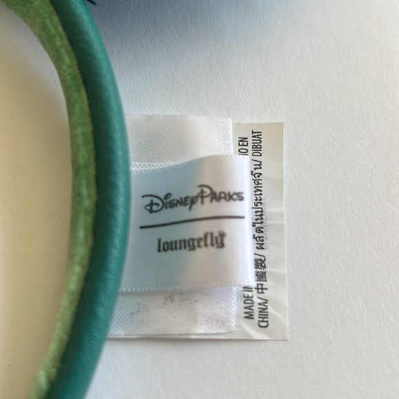 NWT Disney Loungefly 2023 Christmas Holiday Mickey Minnie Ears - Picture 10 of 11